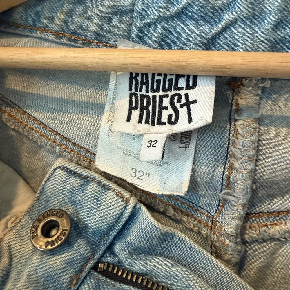 The Ragged Priest Light Blue Star Jeans - Picture 2 of 6